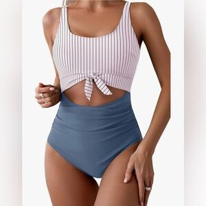 NWT EoMenie Women’s Blue and White One-Piece Swimsuit Size 2XL